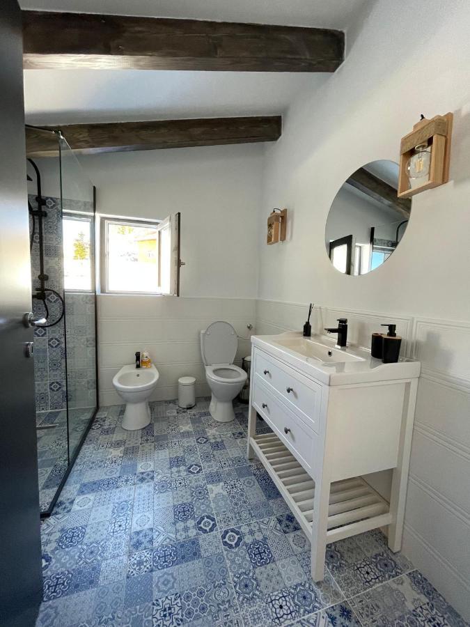 Black Wood Cabin Mărişel Zewnętrze zdjęcie